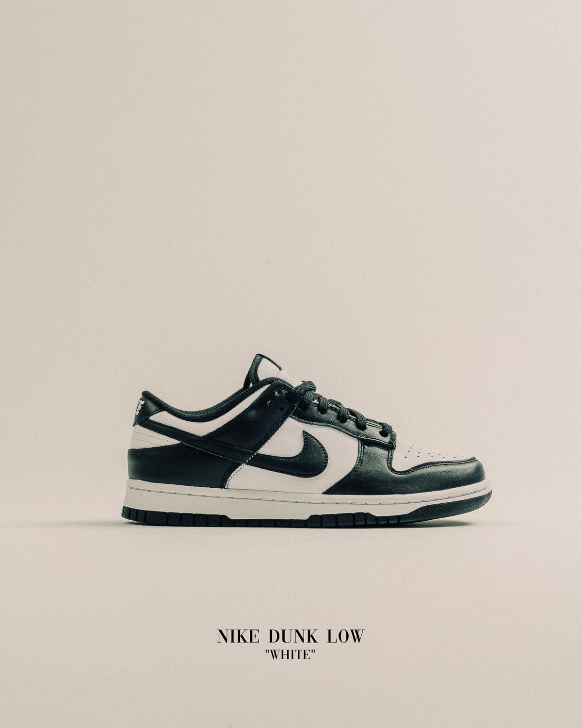 クリアランス売れ済 Nike WMNS Dunk Low White/Black - 靴